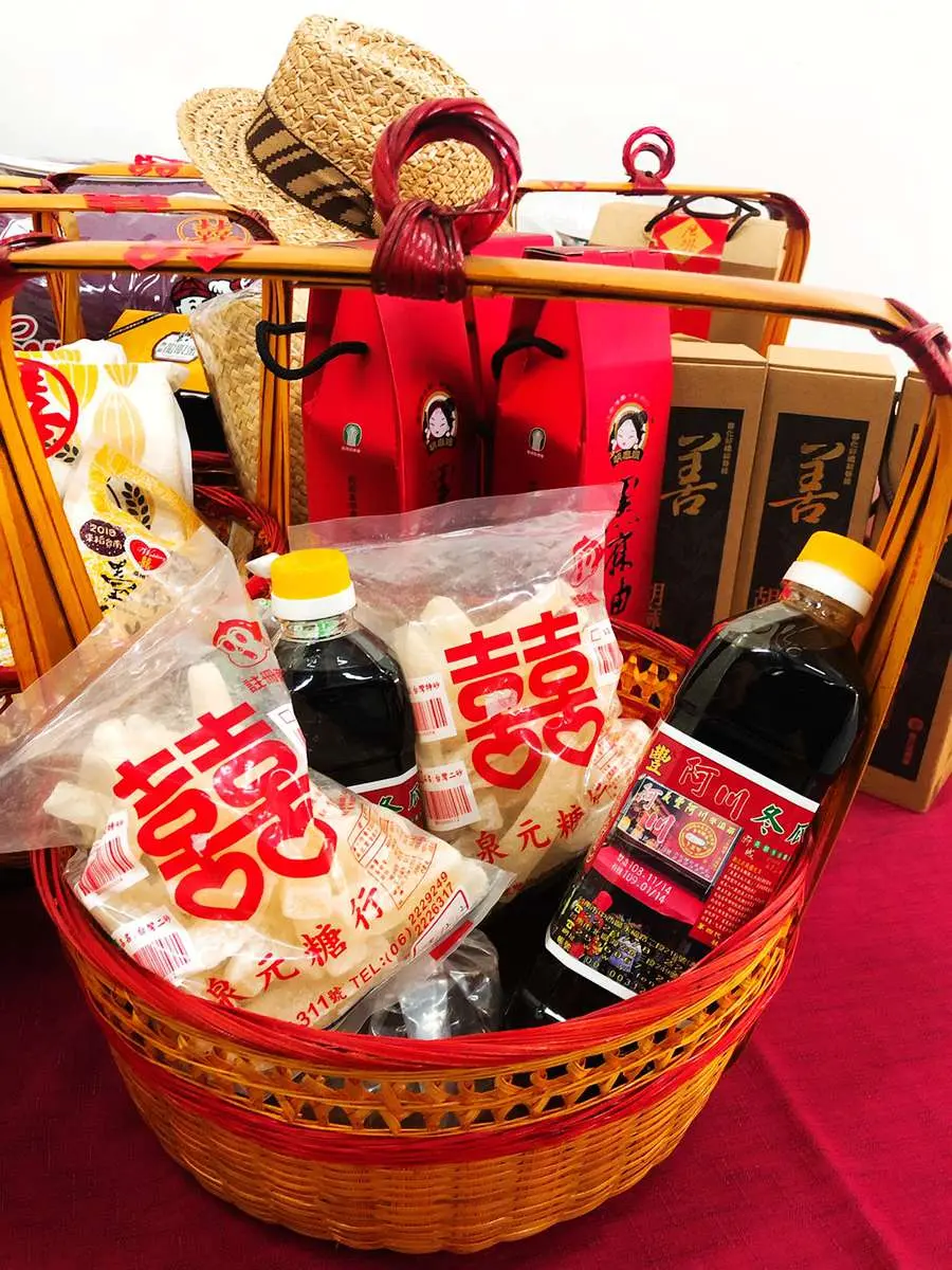 志玲姐姐的嫁妝有這些!義豐冬瓜茶、七股玫瑰鹽,還有台灣威爾鋼 志玲姐姐的嫁妝有這些!義豐冬瓜茶、七股玫瑰鹽,還有台灣威爾鋼