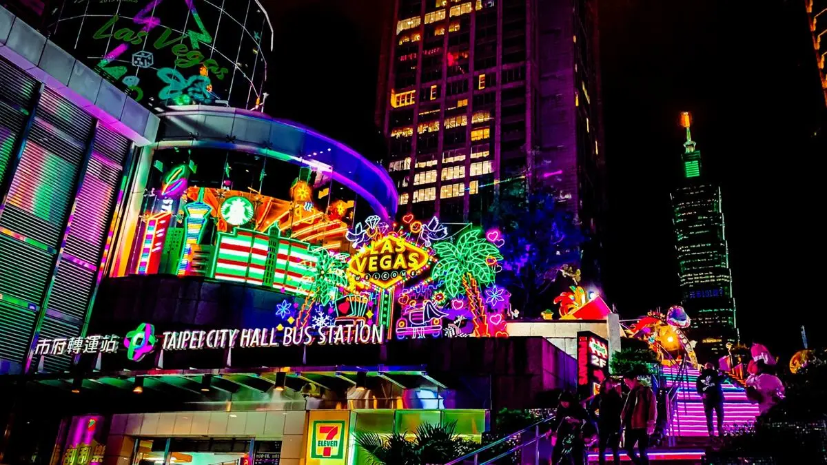 一秒置身美國Las Vegas!統一百貨耶誕「美拍打卡點」一個都不能漏勾 一秒置身美國Las Vegas!統一百貨耶誕「美拍打卡點」一個都不能漏勾