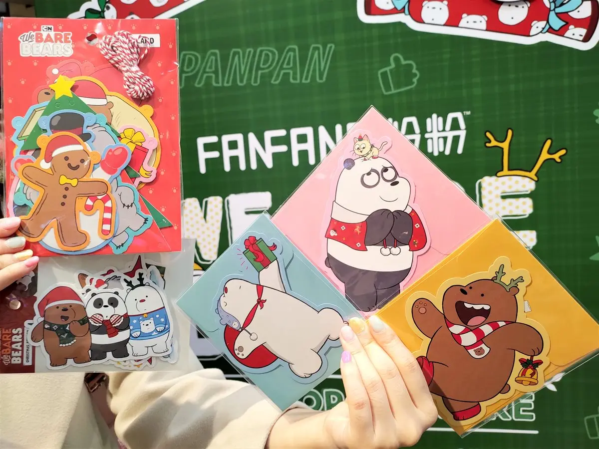 熊迷手刀奔!耶誕版「熊熊遇見你」快閃百貨,獨家買「18吋熊臉抱枕」 熊迷手刀奔!耶誕版「熊熊遇見你」快閃百貨,獨家買「18吋熊臉抱枕」