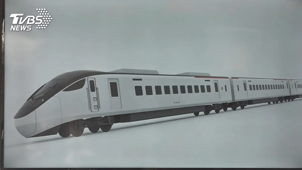花東新美景!台鐵全新「城際列車」黑白配,網友讚:超時尚 花東新美景!台鐵全新「城際列車」黑白配,網友讚:超時尚