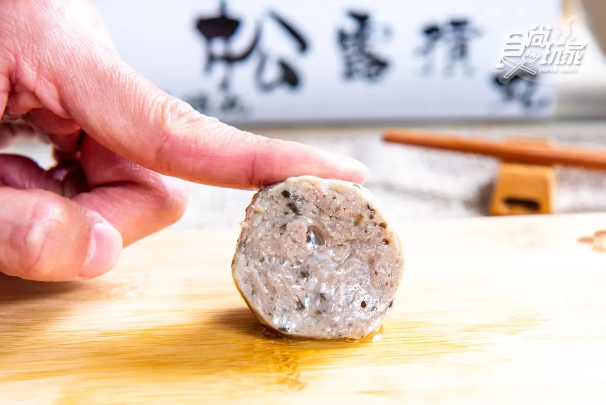 牛肉控尖叫!全台唯一「和牛摃丸」這裡吃,還有咬得到「松露」噴汁摃丸 牛肉控尖叫!全台唯一「和牛摃丸」這裡吃,還有咬得到「松露」噴汁摃丸