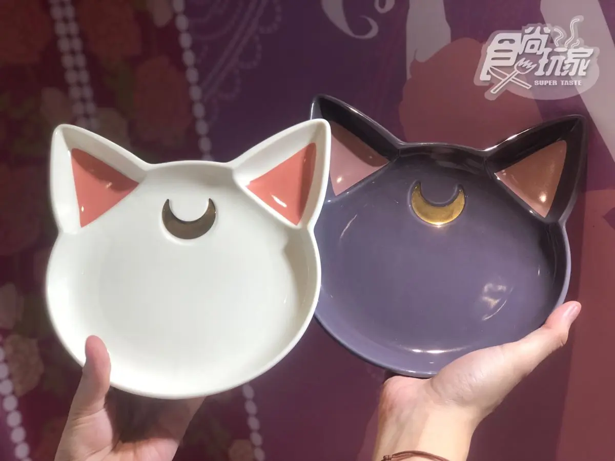 美戰迷朝聖囉!美少女戰士快閃店進百貨,先搶「變身充電器」 美戰迷朝聖囉!美少女戰士快閃店進百貨,先搶「變身充電器」