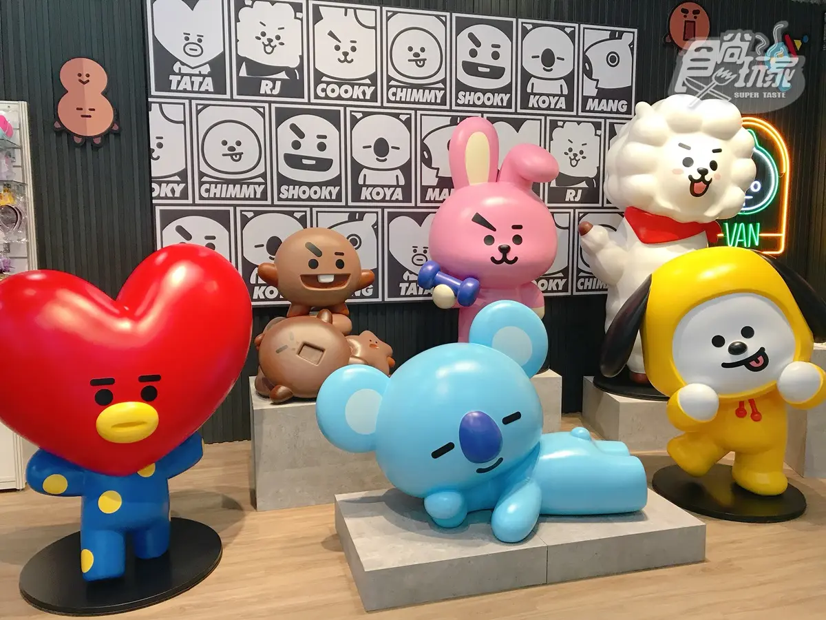 粉絲快衝！LINE FRIENDS潮玩限定店，全台最大BT21公仔、七大角色一起拍