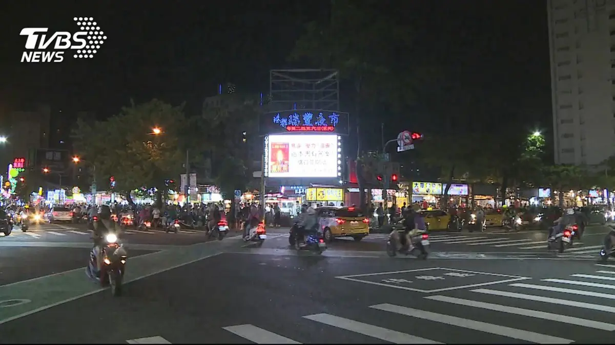 竟比六合夜市還難撐！高雄打卡夯點「瑞豐夜市」７月將熄燈，30年來最慘撐不下去了