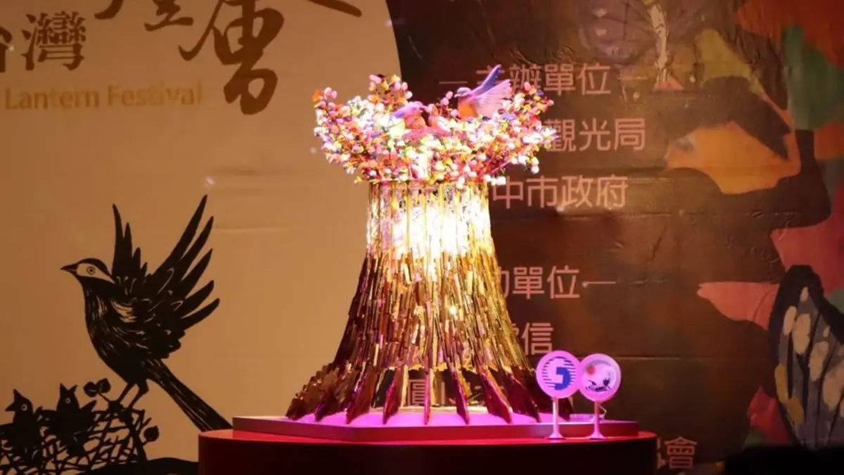 台中燈會免費拿!2020台灣燈會「吉利鼠與美力鼠」小提燈亮相,還可以當手偶玩 台中燈會免費拿!2020台灣燈會「吉利鼠與美力鼠」小提燈亮相,還可以當手偶玩