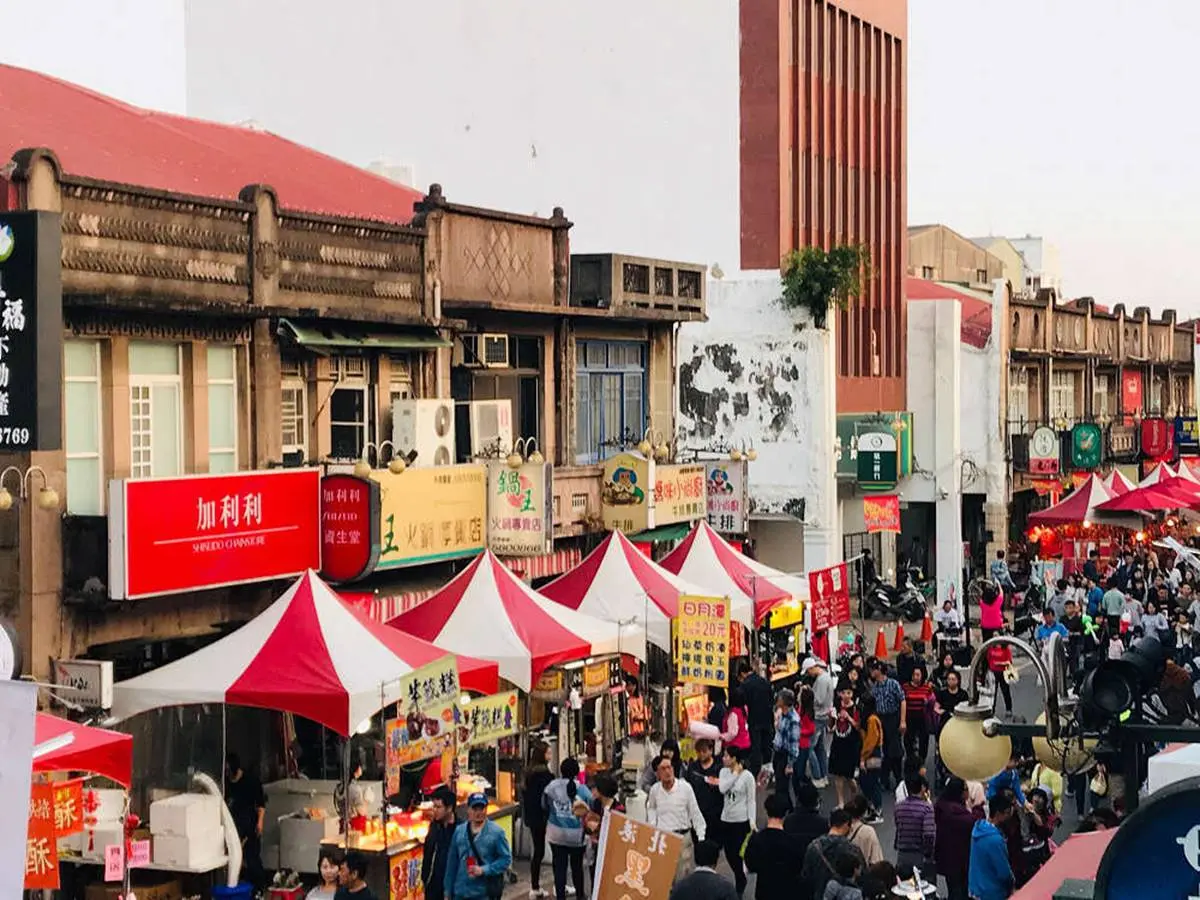 全台5縣市年貨大街開逛！台中抽iPhone、Gogoro，買私房年菜、領開運紅包
