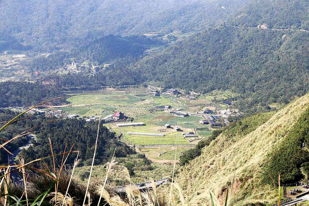 台灣唯一火山步道,台北最高峰七星山輕鬆登頂路線,幼稚園小孩都能走 台灣唯一火山步道,台北最高峰七星山輕鬆登頂路線,幼稚園小孩都能走