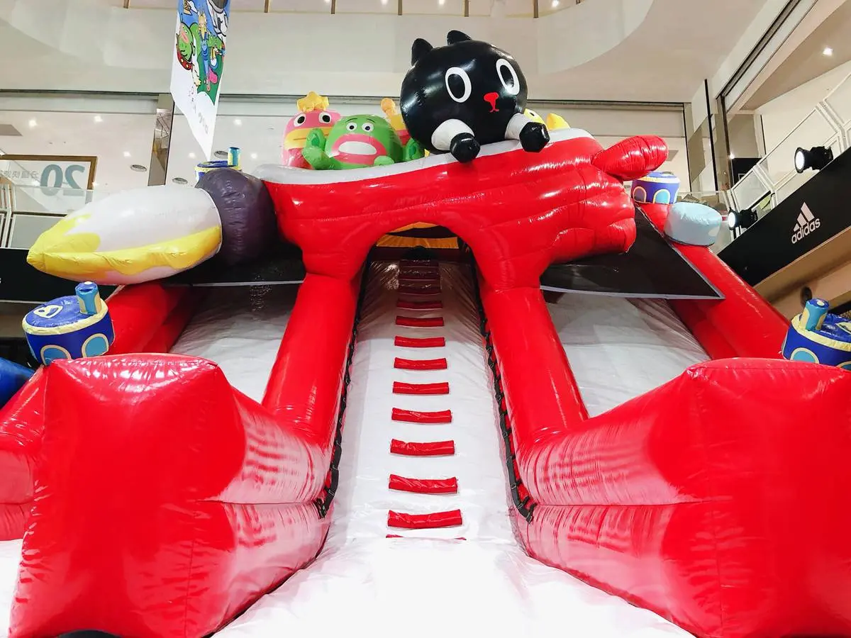 小孩最愛氣墊樂園登陸新竹,玩翻6米高溜滑梯+限定版太空主題餐廳 小孩最愛氣墊樂園登陸新竹,玩翻6米高溜滑梯+限定版太空主題餐廳