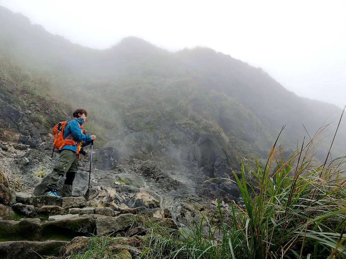 台灣唯一火山步道,台北最高峰七星山輕鬆登頂路線,幼稚園小孩都能走 台灣唯一火山步道,台北最高峰七星山輕鬆登頂路線,幼稚園小孩都能走
