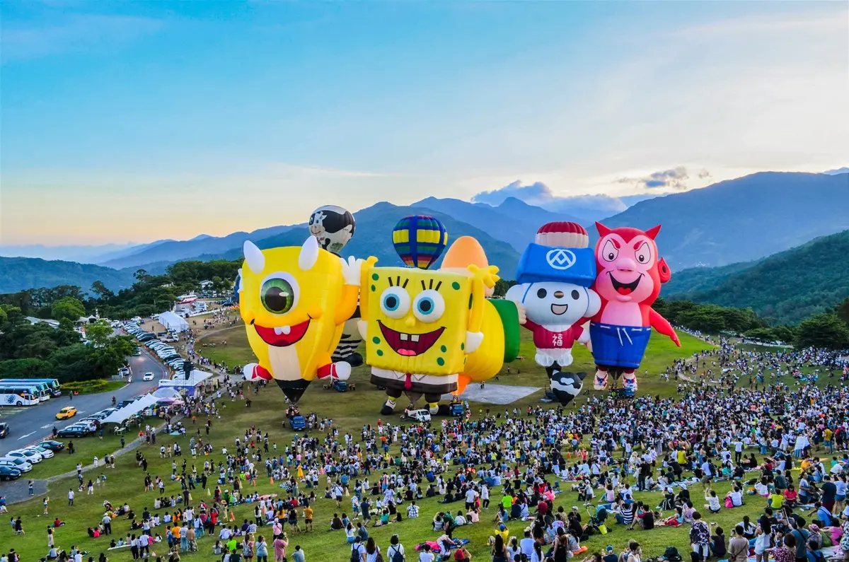 可以揪伴了!2021台東熱氣球嘉年華活動日期公開,連續37天從鹿野高台升空 可以揪伴了!2021台東熱氣球嘉年華活動日期公開,連續37天從鹿野高台升空