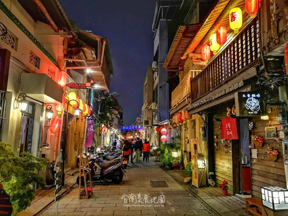 看燈會衝台南！「神農街花燈」處處是網美牆，「成功燈會」找Q版國姓爺燈籠 
