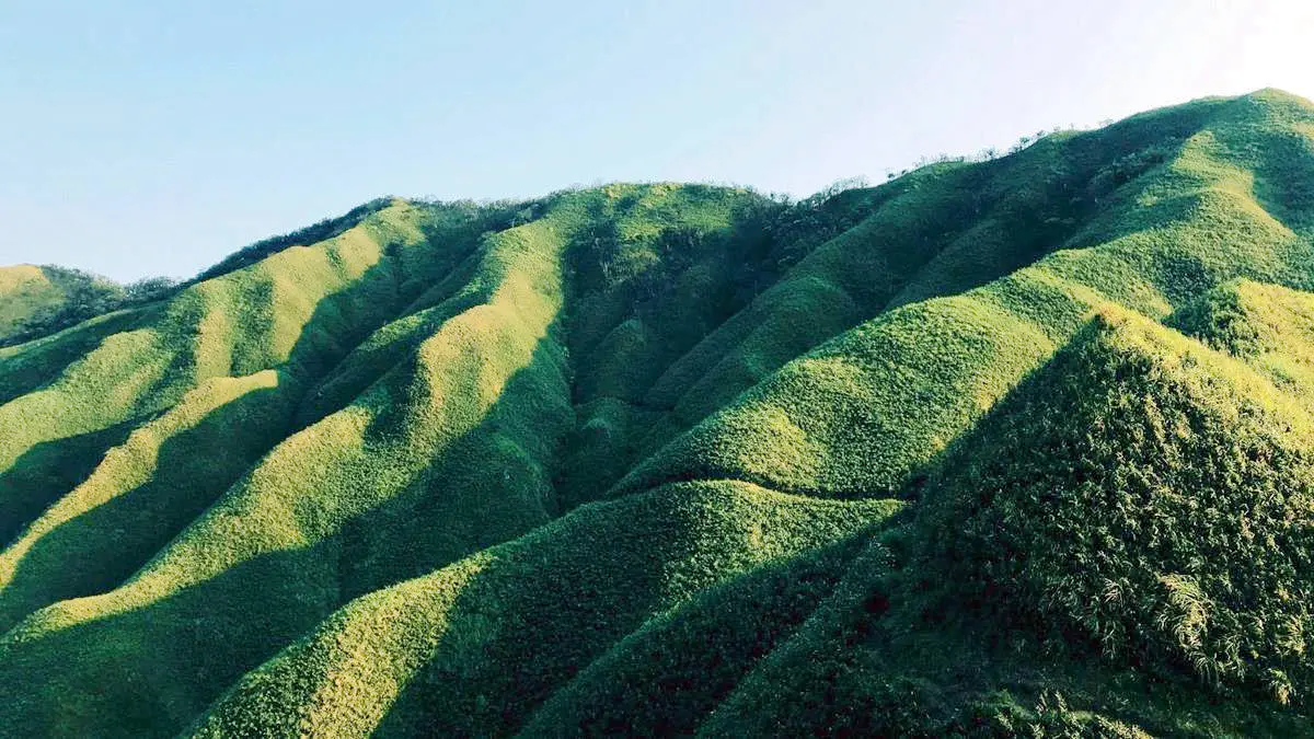 宜蘭礁溪這樣玩,IG爆紅神級美景「抹茶山」親體驗,雲霧像是棉花糖