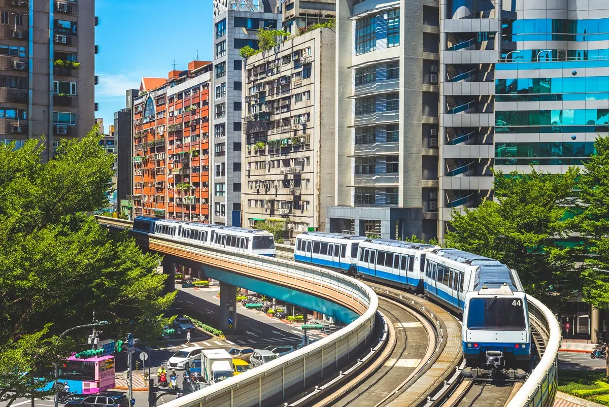 文湖線終於變身!全新「改裝車廂」即日上路,座位變多「包覆性更高」舒服度UP 文湖線終於變身!全新「改裝車廂」即日上路,座位變多「包覆性更高」舒服度UP
