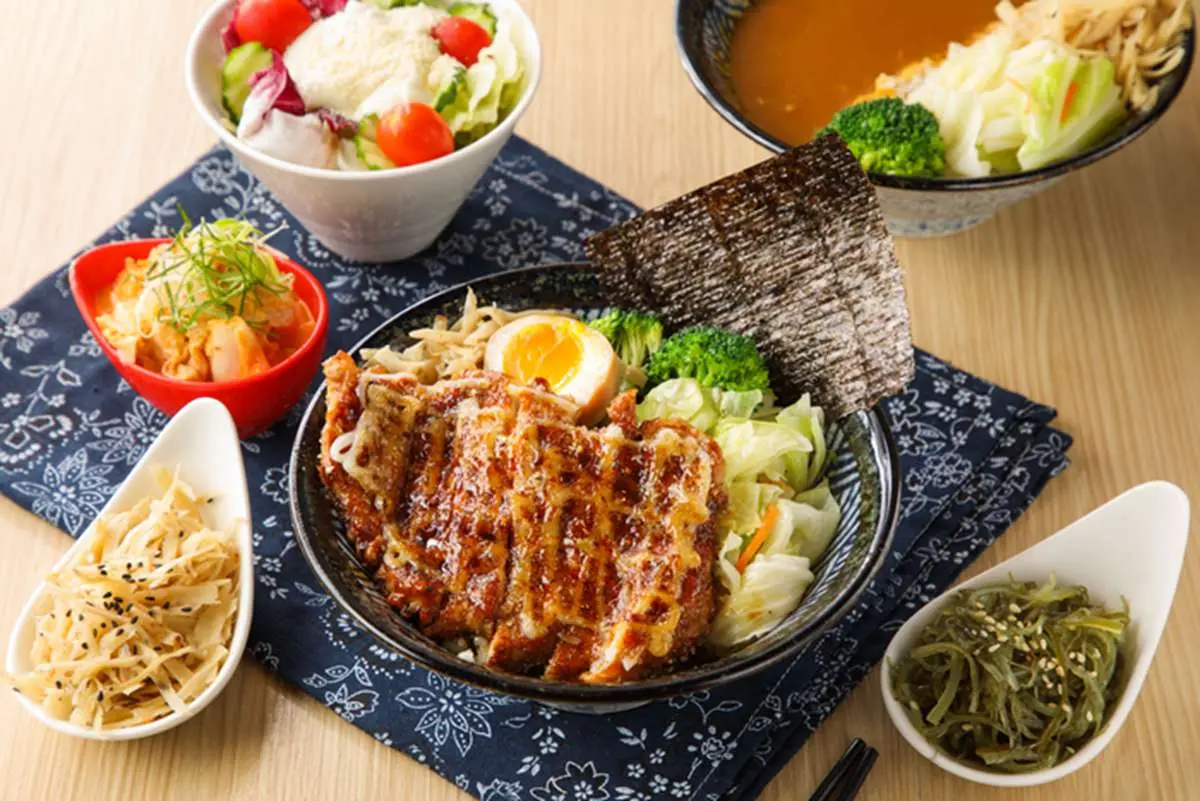 IG火紅「沖繩飯糰」包炸蝦天婦羅,丹麥獨特口味「雷神熱狗堡」,9款「爆品」試吃免費抽 IG火紅「沖繩飯糰」包炸蝦天婦羅,丹麥獨特口味「雷神熱狗堡」,9款「爆品」試吃免費抽