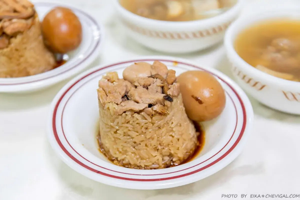 台中吃貨點名！忠孝夜市必排這８攤：超有個性薏仁牛奶、CP值爆表鐵板燒