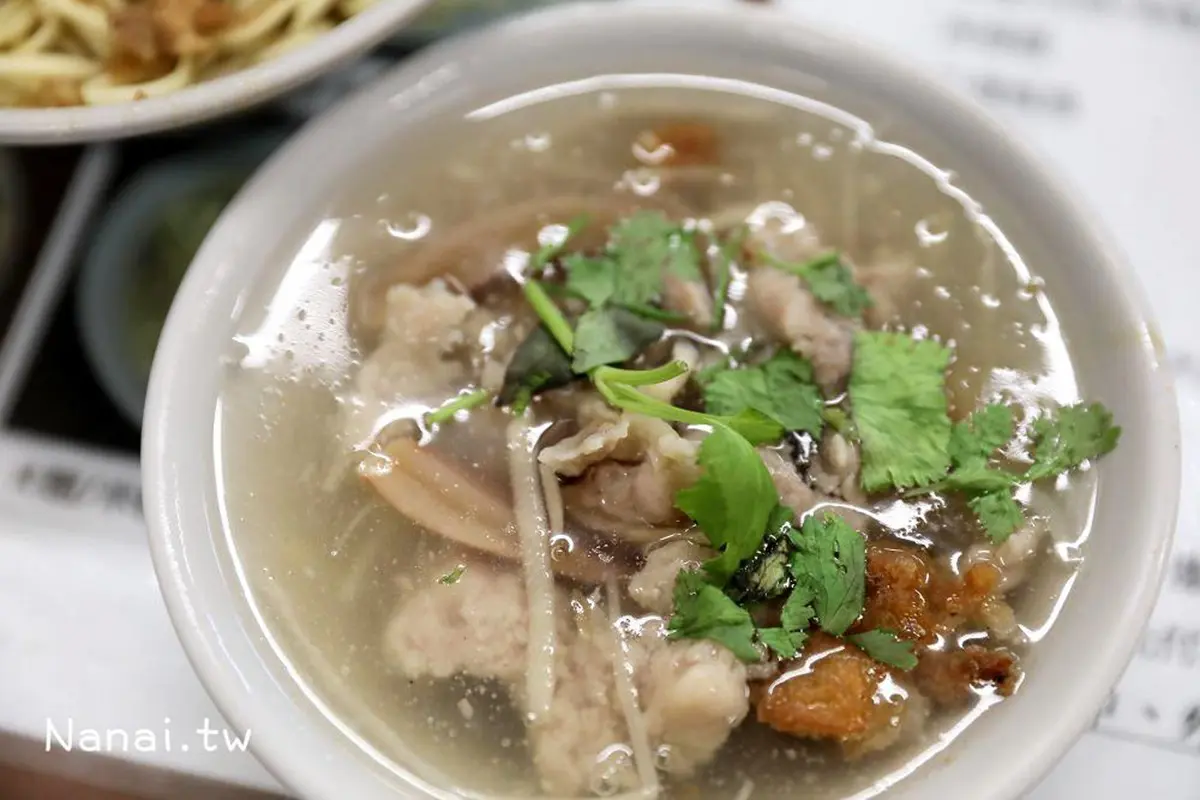 在地吃貨口袋名單!鹿港6家古早味:百年水晶餃、25元麵線糊、祕醬陽春麵 在地吃貨口袋名單!鹿港6家古早味:百年水晶餃、25元麵線糊、祕醬陽春麵
