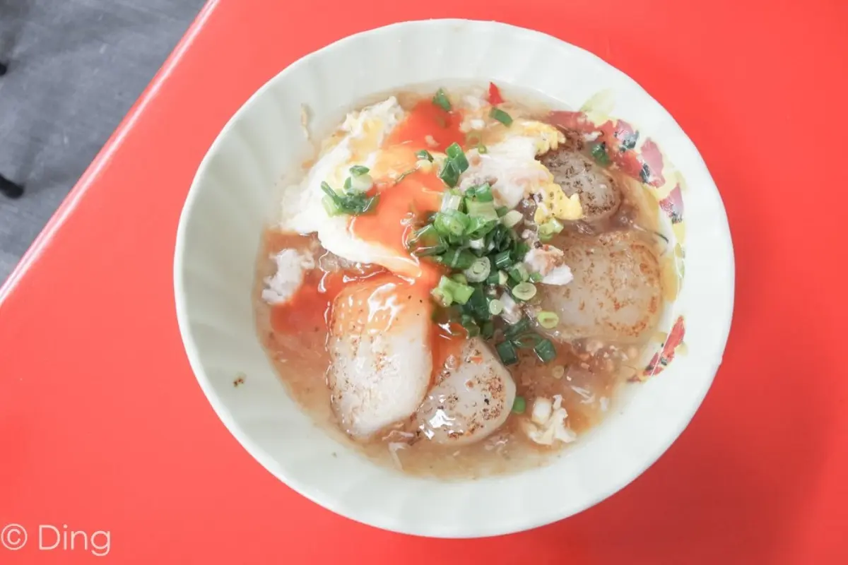 台南人私藏８家在地早餐：３種部位牛肉湯、黃金脆皮鍋貼、「生熟魚皮湯」