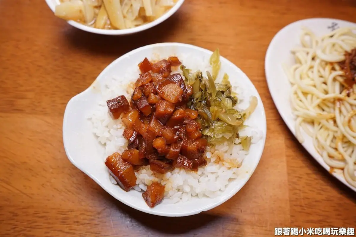 從早吃到晚！新竹５家部落客激推小吃：臭豆腐蛋餅、鹽酥帝王蟹、噴汁牛肉餅