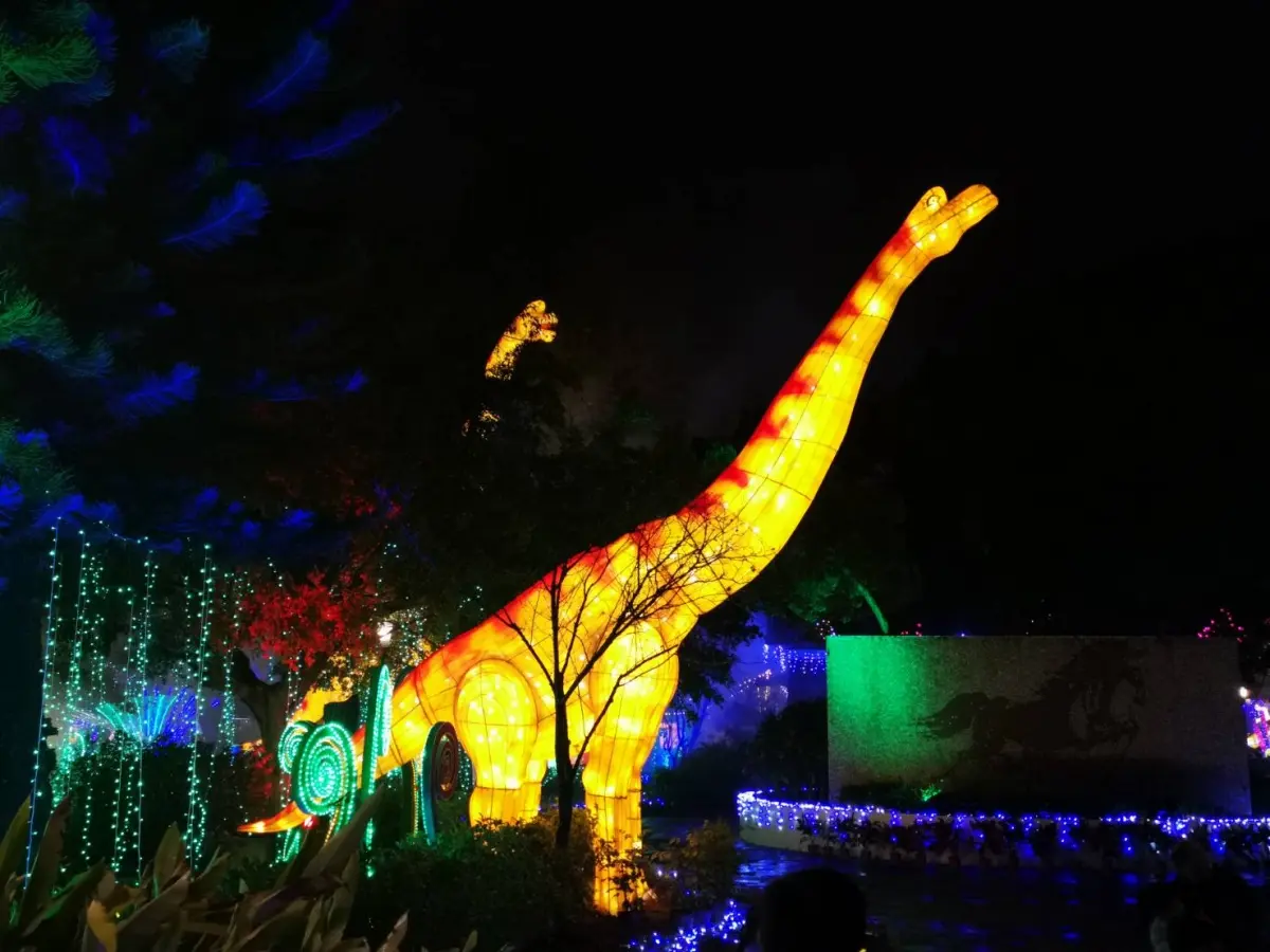 夜間動物園在台中！「動物狂歡嘉年華」燈會安可場，把握這一個半月