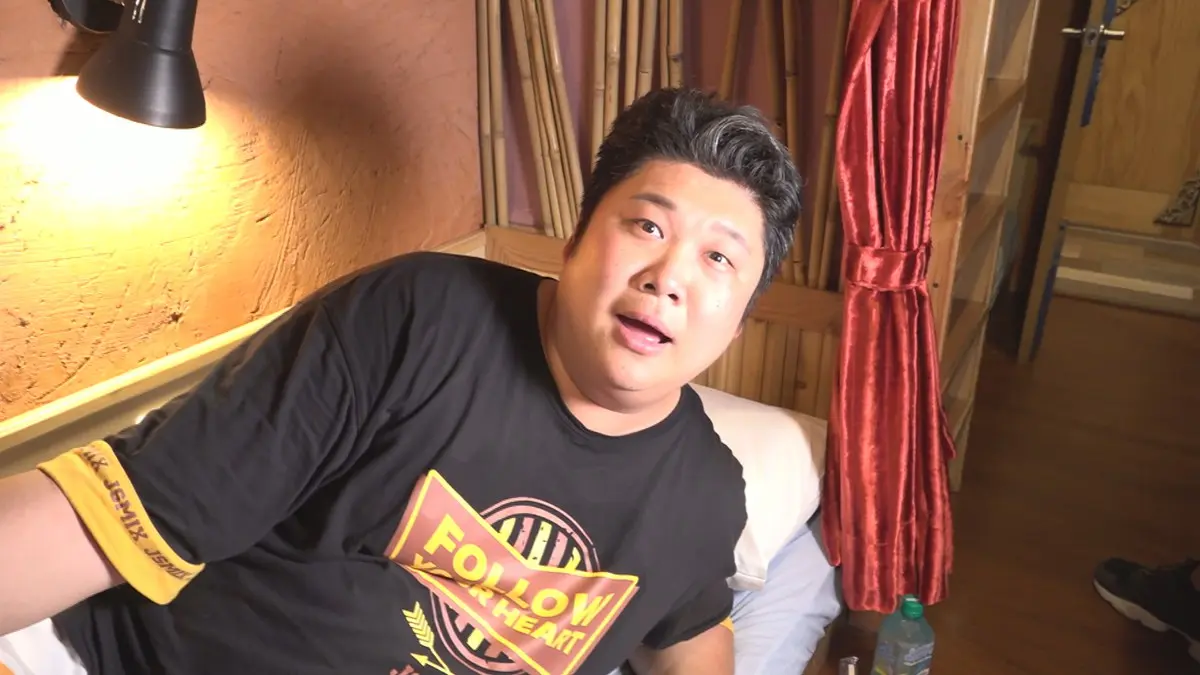 六星級之旅變銅板行程!莎莎、哈孝遠被放生,墾丁大街拉客賺旅費 六星級之旅變銅板行程!莎莎、哈孝遠被放生,墾丁大街拉客賺旅費