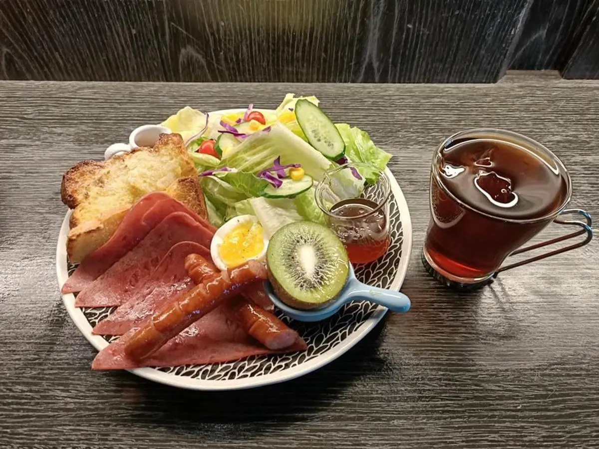 1折早午餐！宜蘭咖啡廳超狂優惠只剩2天，「美式德腸尬火腿」滿滿一盤9元