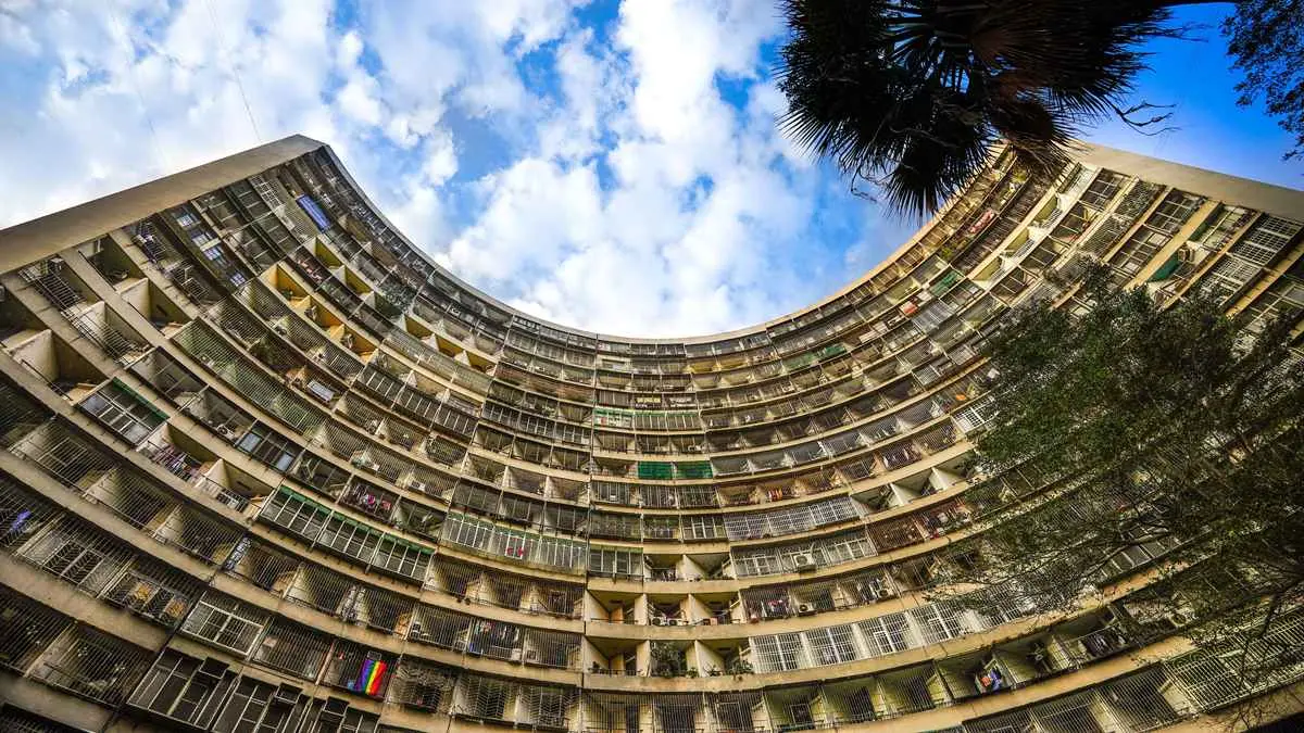 不是香港喔!IG必拍高雄左營圓弧住宅,必吃眷村味燒餅、小籠包