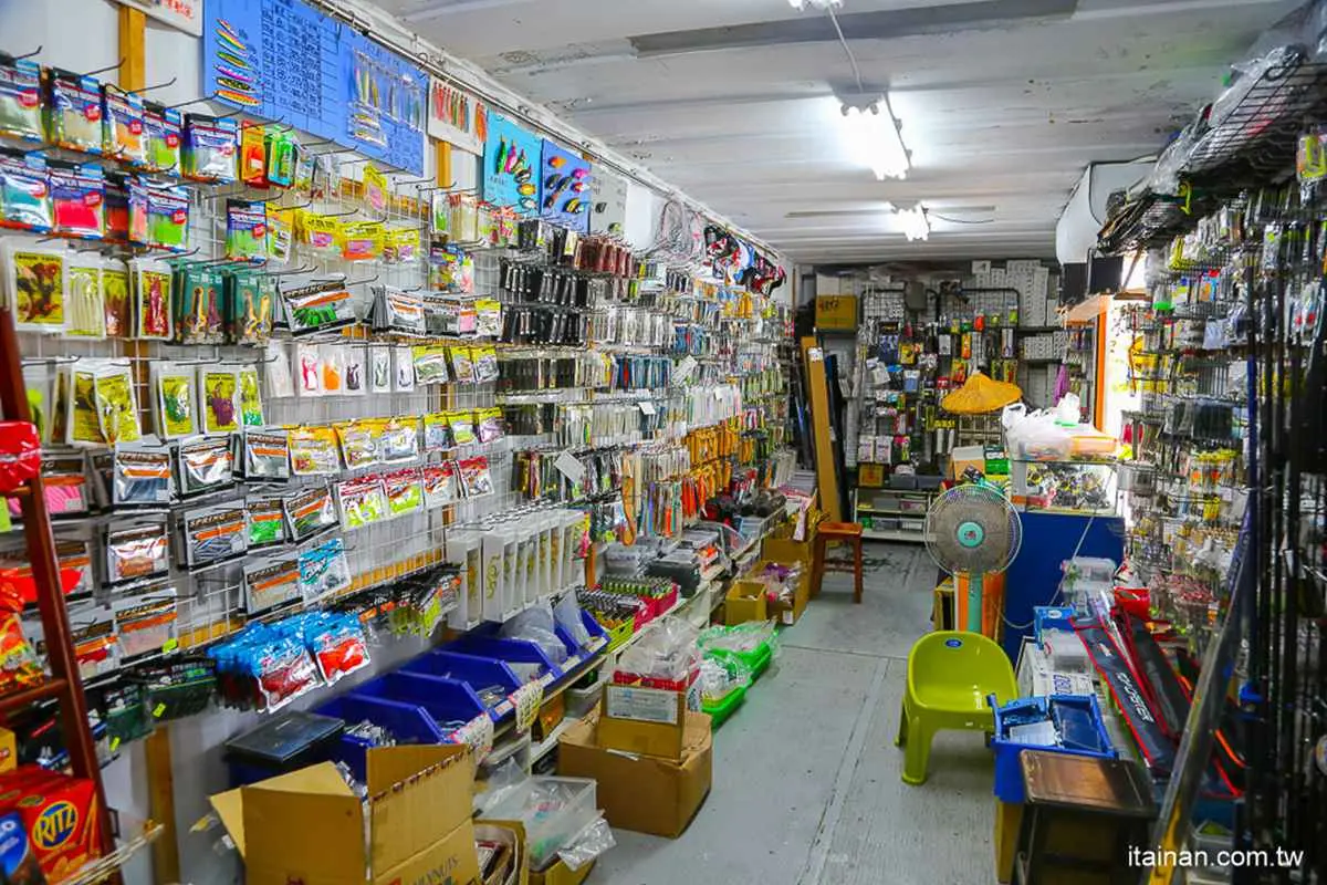 和孩子一起去釣魚！台南休閒魚池限用「路亞」，現釣現烤還可煮火鍋