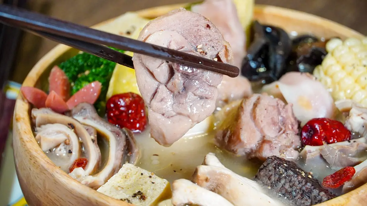 飽餐僅需百元!夯店「馬辣」「問鼎」火鍋送到家,叫UberEats開吃囉 飽餐僅需百元!夯店「馬辣」「問鼎」火鍋送到家,叫UberEats開吃囉