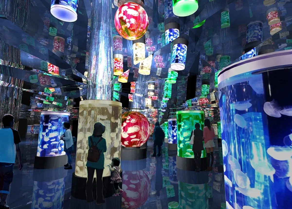 全台最大「水族館園區」這時開幕！4層樓高「海底總動員」，還能夜宿躺著看