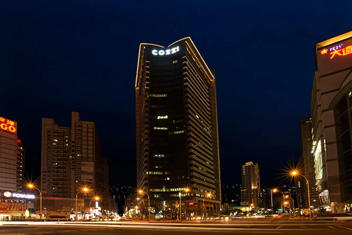 現省1600元!高鐵一週限定「快閃專案」,北高來回+4星飯店每人只要2250元 現省1600元!高鐵一週限定「快閃專案」,北高來回+4星飯店每人只要2250元