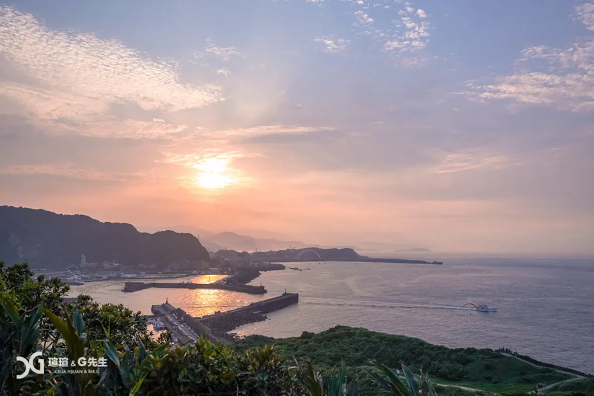 【食尚首播】北海岸最美濱海步道!40分鐘看盡峭壁、小島、漁港、夕陽多種美景 【食尚首播】北海岸最美濱海步道!40分鐘看盡峭壁、小島、漁港、夕陽多種美景