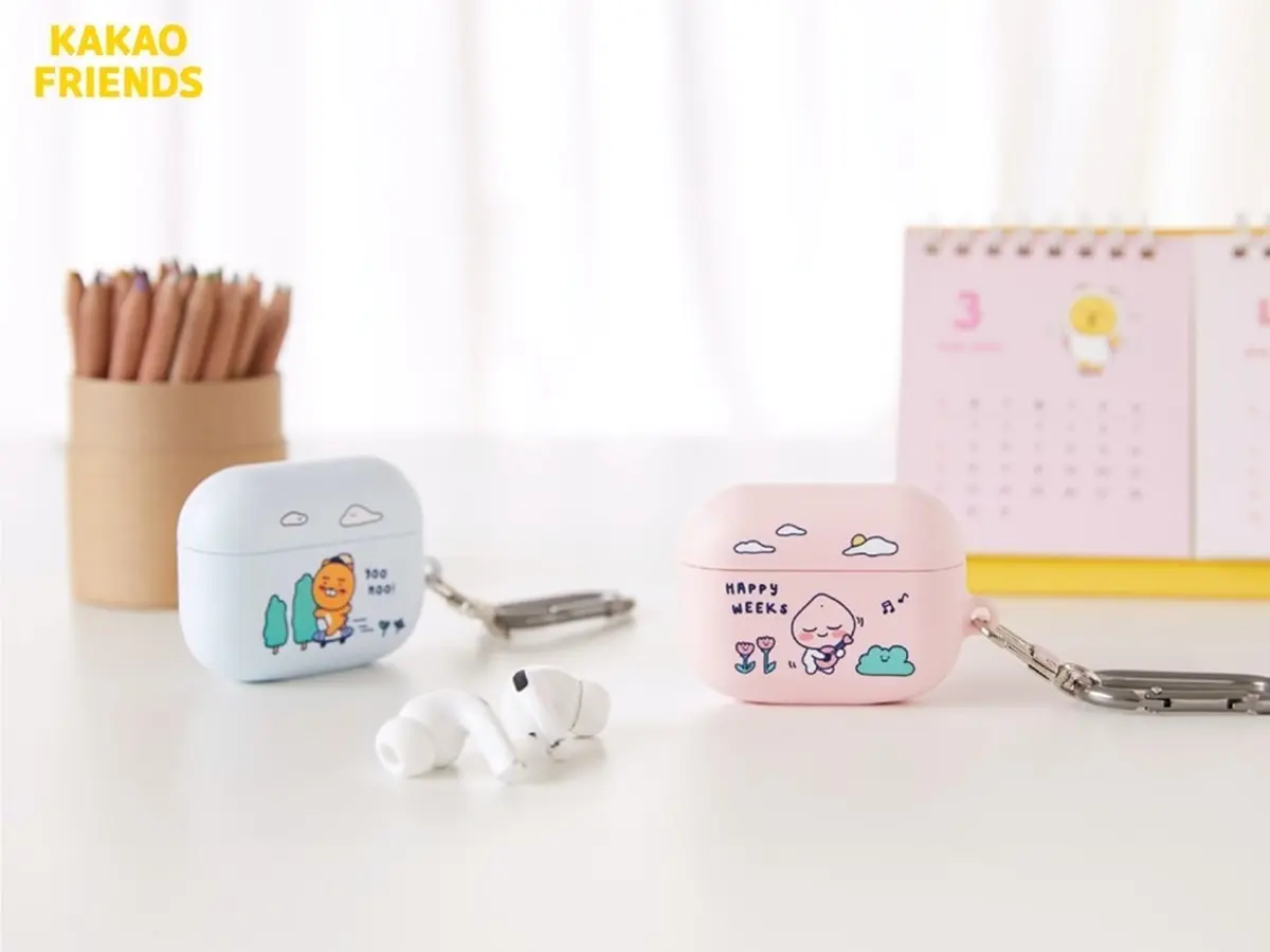800樣爆萌商品逛起來!「KAKAO FRIENDS 華山期間限定店」6/11登場,156公分萊恩抱回家 800樣爆萌商品逛起來!「KAKAO FRIENDS 華山期間限定店」6/11登場,156公分萊恩抱回家