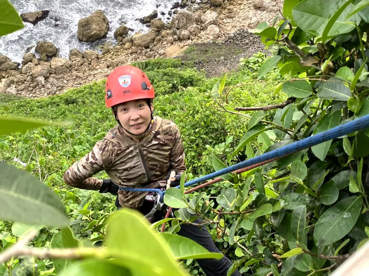 高雄版阿朗壹古道探險去！柴山祕境賞無敵海景、找日軍祕密基地