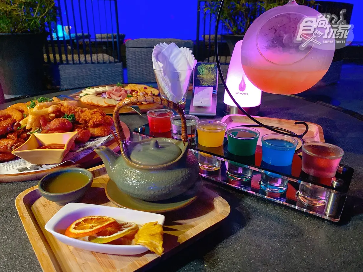 張惠妹、蕭敬騰指定飯店！小資爽住「明星級體驗」、超浮誇「透明水族箱泳池」必拍