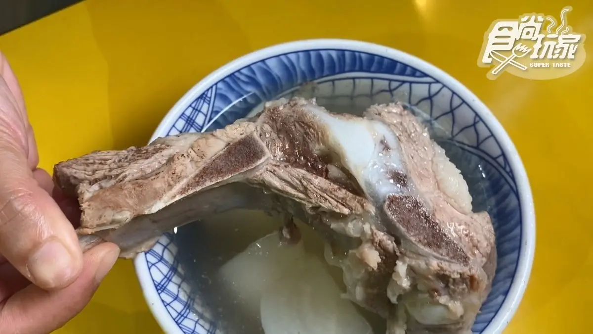 免費吃艋舺夜市!「三倍劵」聰明用,爽嗑超狂蚵仔蓋飯、痛風蝦、17公分旗魚串 免費吃艋舺夜市!「三倍劵」聰明用,爽嗑超狂蚵仔蓋飯、痛風蝦、17公分旗魚串