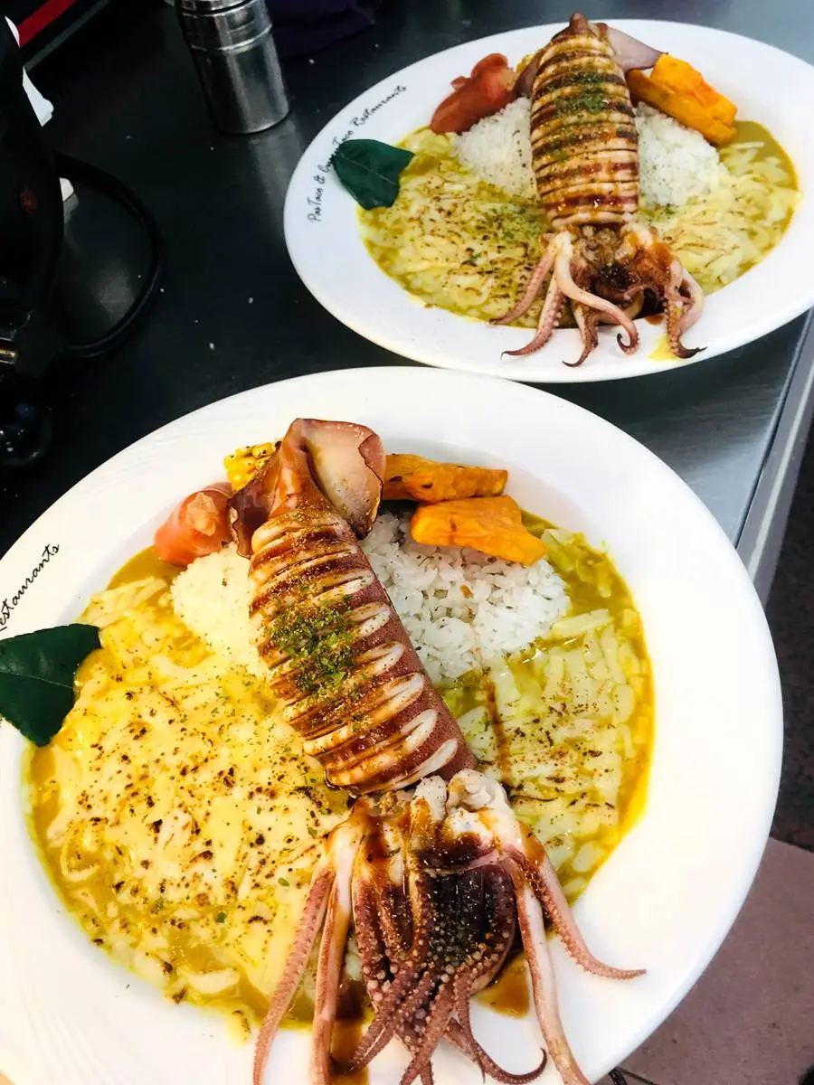 海鮮美食吃一波！整隻墨魚咖哩飯、大蝦軟絲鍋、還有鮮蝦叻沙，想吃什麼馬上抽