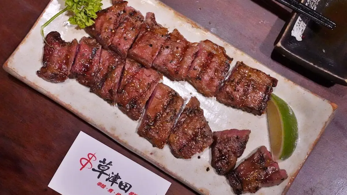 台中消夜聚會首選！夜貓子最愛4家串燒居酒屋，必吃爆汁雞肉捲、五花肉包麻糬