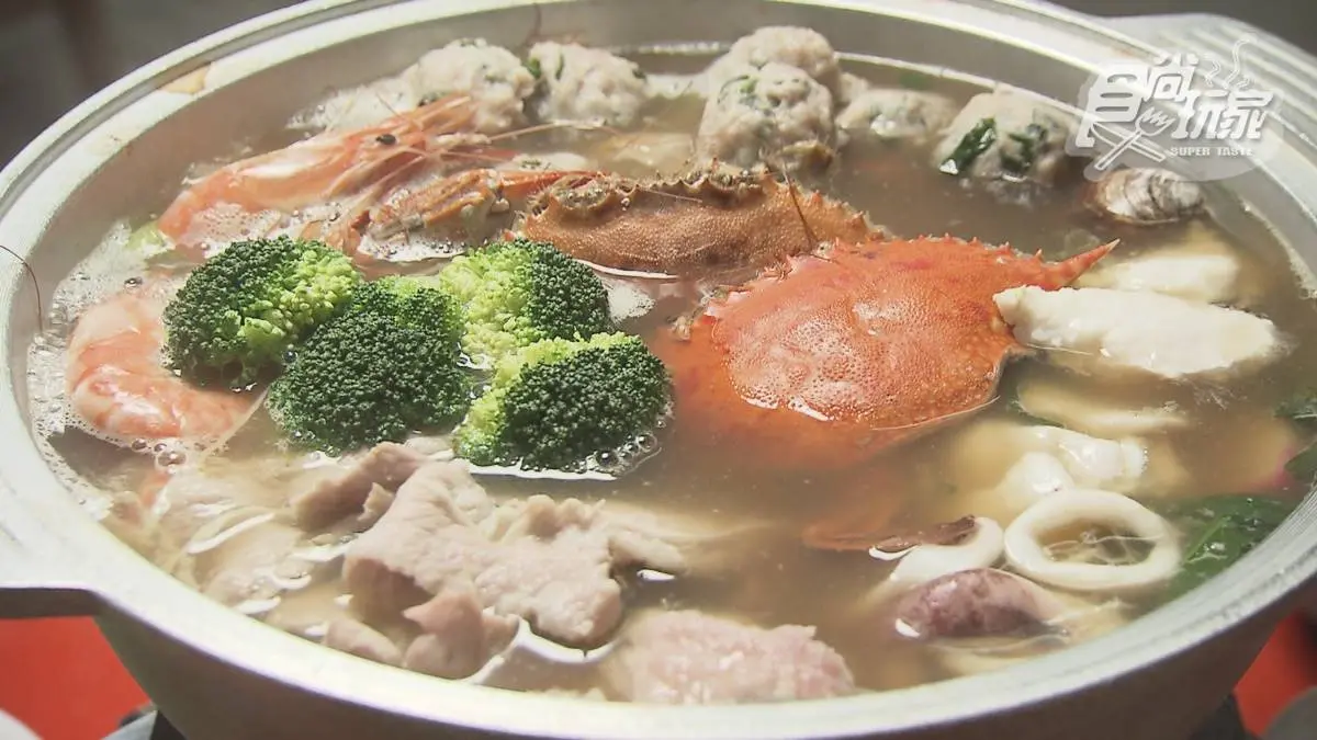 屏東宵夜推薦18家!深夜炭烤饅頭、老字號汕頭火鍋、千層臭豆腐 屏東宵夜推薦18家!深夜炭烤饅頭、老字號汕頭火鍋、千層臭豆腐
