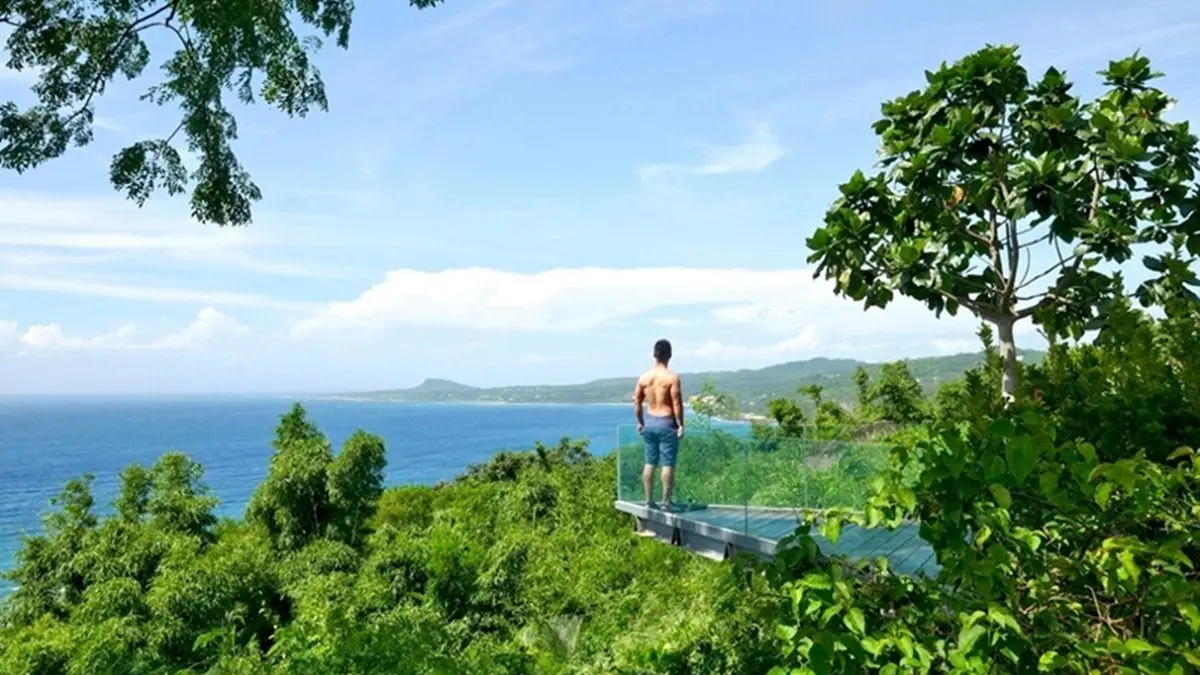 山海景一次擁有！台東自然系民宿享無邊際泳池，還有透明觀海平台超好拍