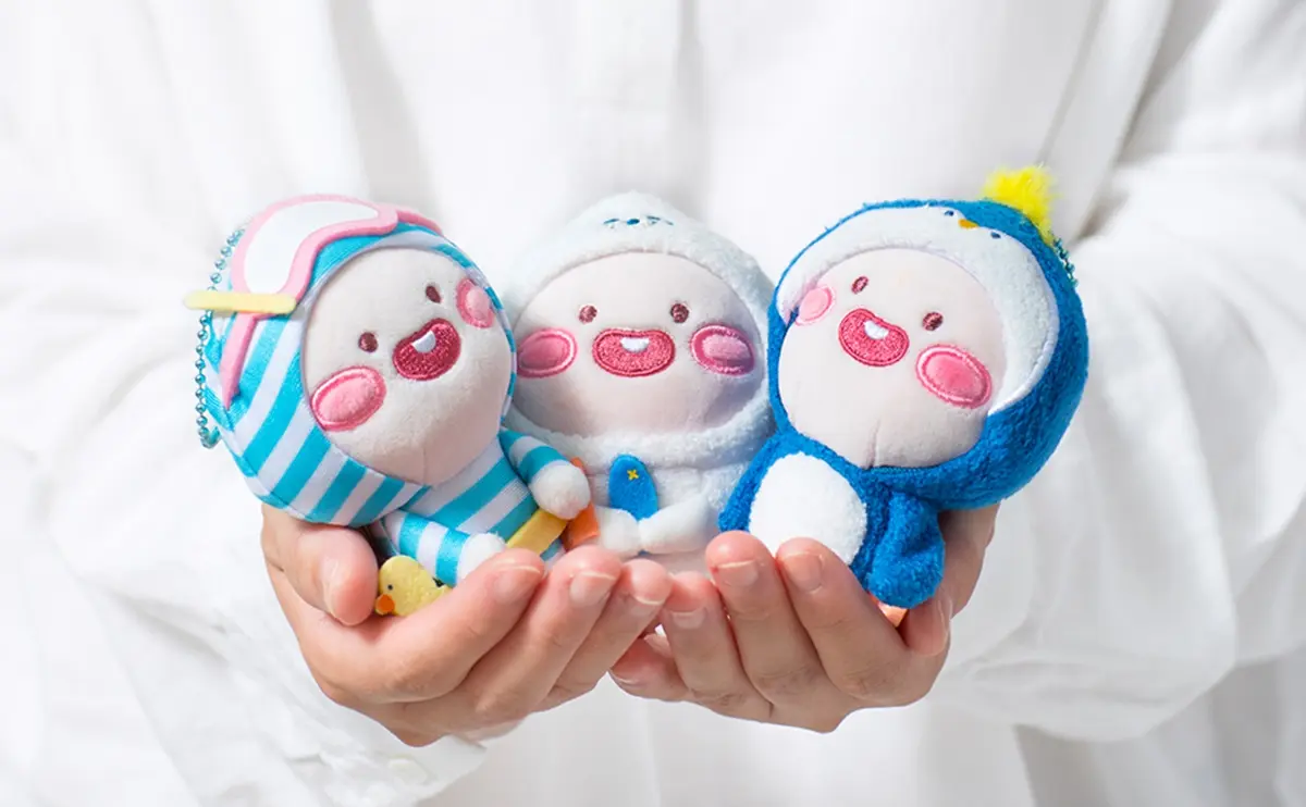 萌爆「企鵝+海豹裝Apeach」幫你消暑！日本獨家「南極版Kakao Friends」網上買得到