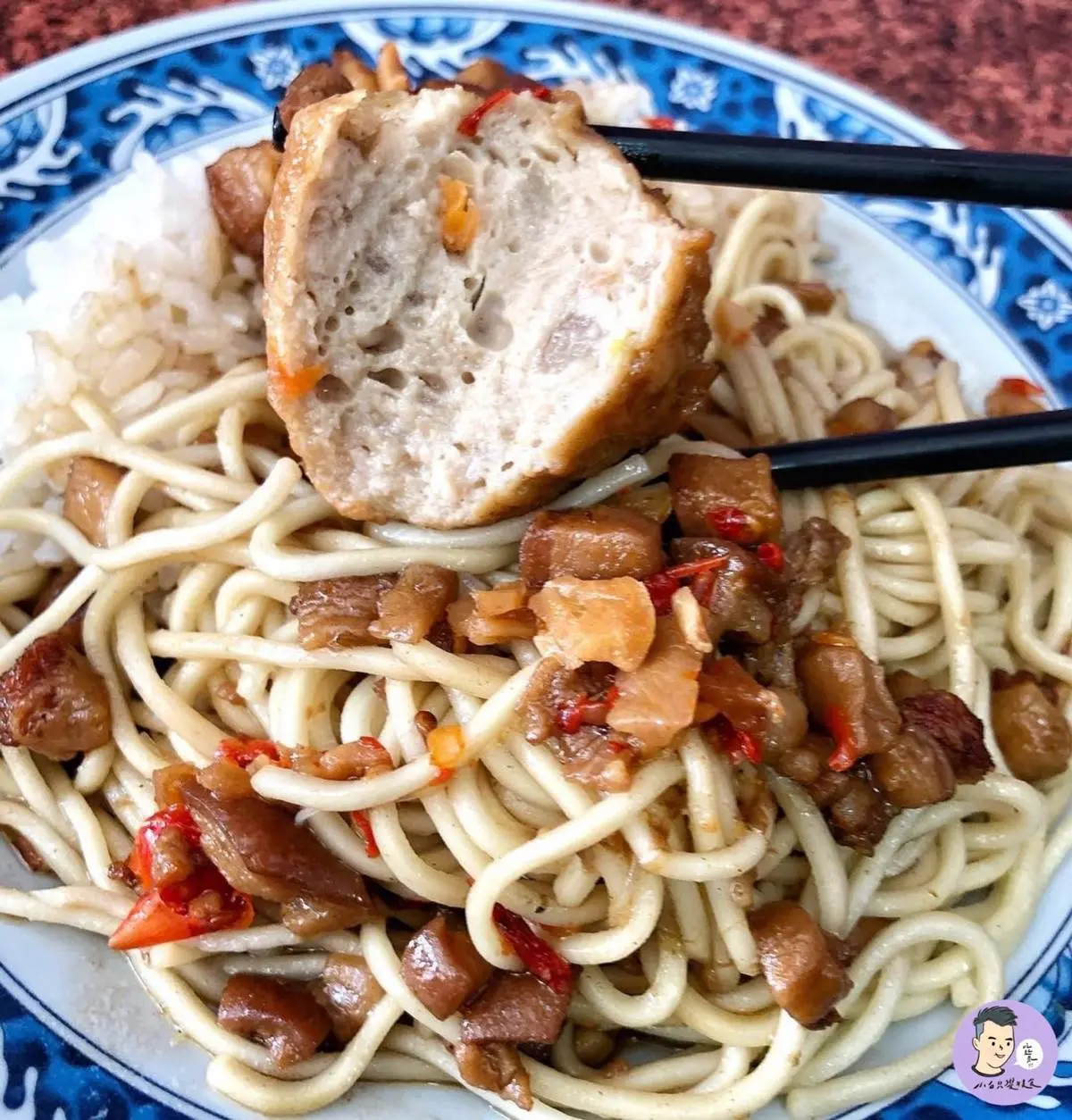 在地人這樣吃!台南3間「混搭風」滷肉飯配料超有哏:綿密土豆、半熟雙黃蛋 在地人這樣吃!台南3間「混搭風」滷肉飯配料超有哏:綿密土豆、半熟雙黃蛋