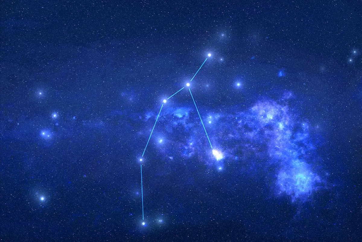 不必熬夜也能看到流星雨！每小時100顆可許願，年度三大「英仙座流星雨」登場