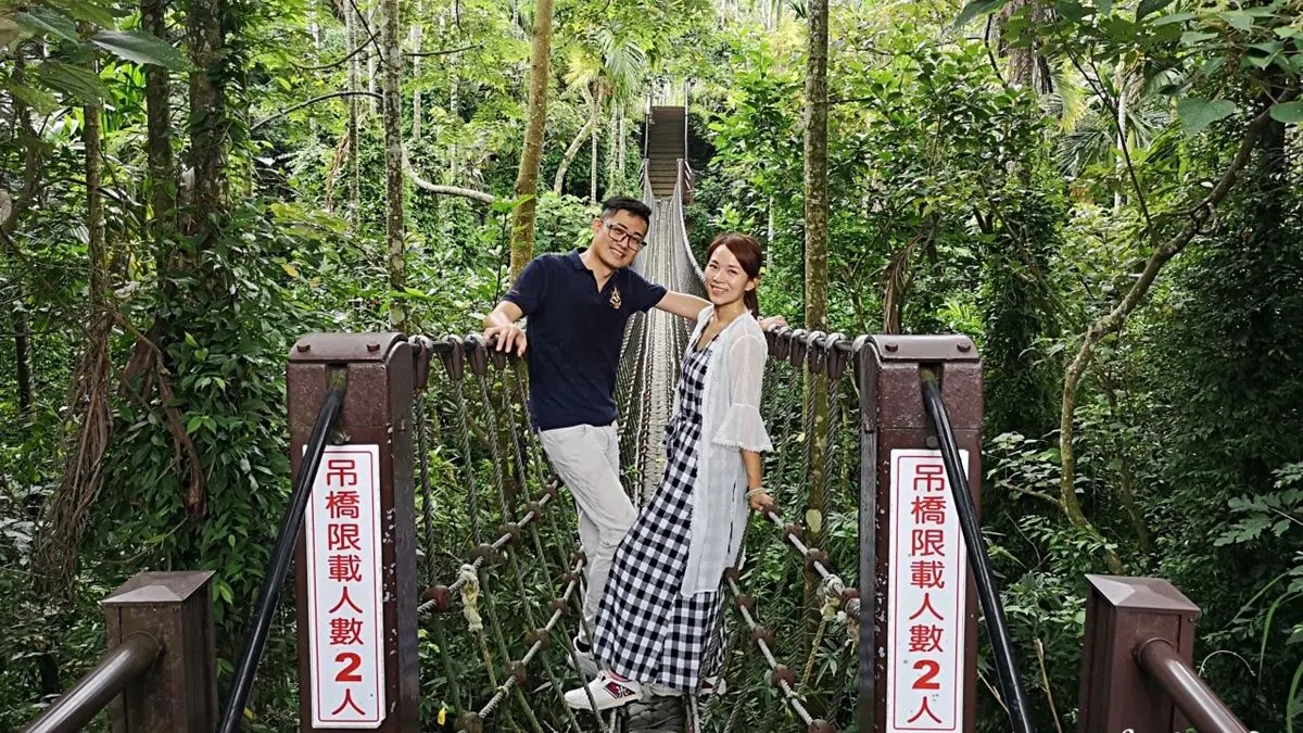 不出國遊東南亞叢林！雲林繩索吊橋刺激又好拍，「小天梯」還能俯瞰溪谷美景