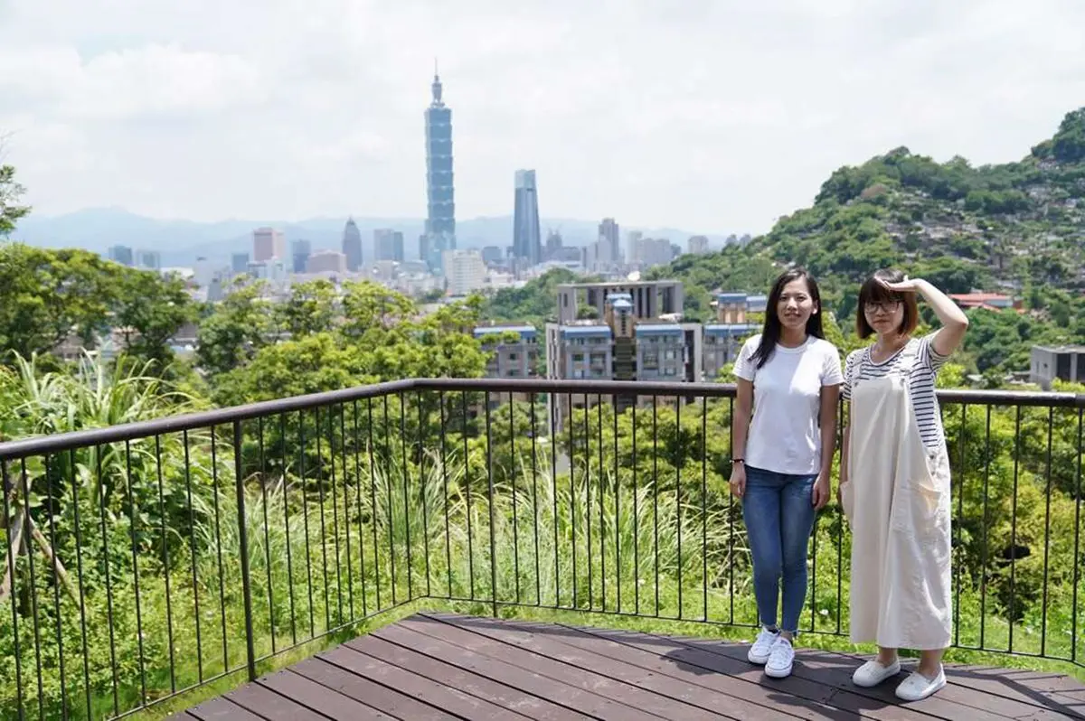 台北3大免費新景點:9公尺高棒球溜滑梯、生態公園眺望101、會發光的「台灣百岳」 台北3大免費新景點:9公尺高棒球溜滑梯、生態公園眺望101、會發光的「台灣百岳」