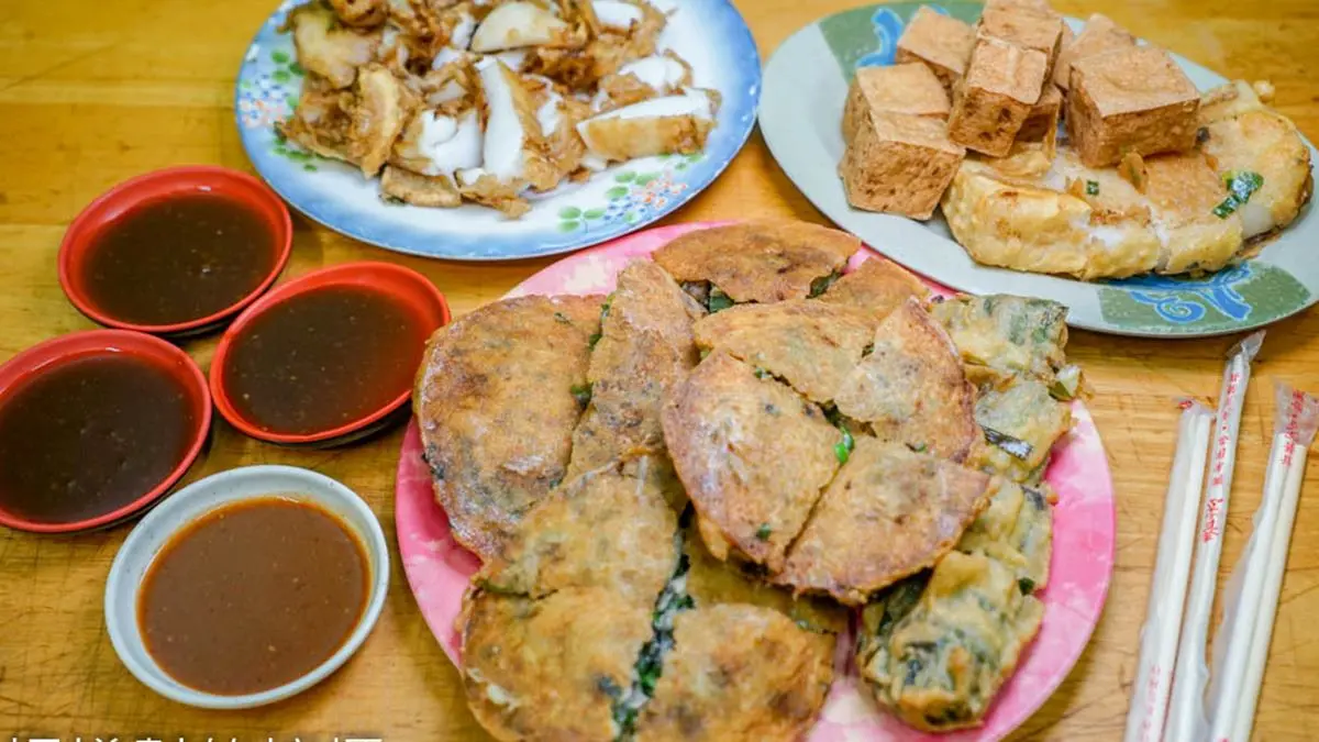 飄香80年！彰化市場炸粿吃得到滿滿蚵仔，祖傳祕方醃料肉餡超唰嘴
