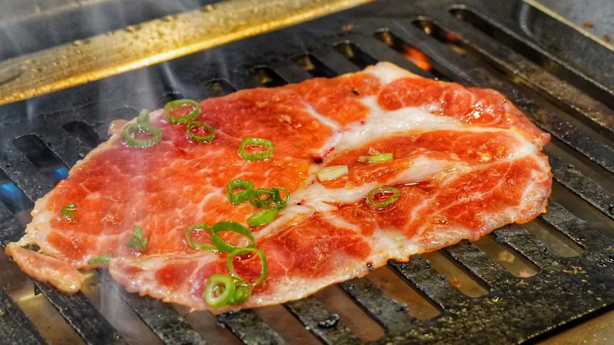 【新開店】你是燒肉難民嗎?1人燒肉套餐300元起,情侶也得分開烤 【新開店】你是燒肉難民嗎?1人燒肉套餐300元起,情侶也得分開烤