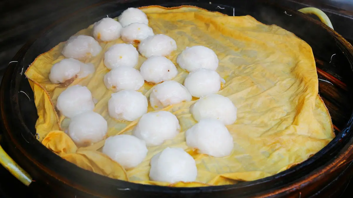 沒招牌「10元肉圓」一賣30年!台南銅板小吃佛心價,四神湯僅20元 沒招牌「10元肉圓」一賣30年!台南銅板小吃佛心價,四神湯僅20元