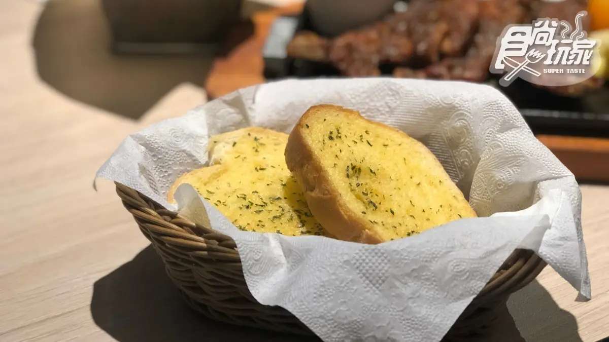  【新開店】IG大推！「熟成牛排」400元有找，整塊牛肉羅宋湯喝到飽