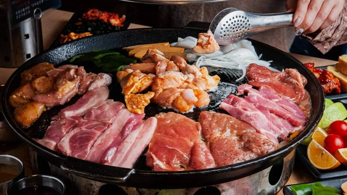 中秋放肆吃肉！全台15家高CP值燒烤吃到飽：299元任選50種食材、380元加購龍蝦