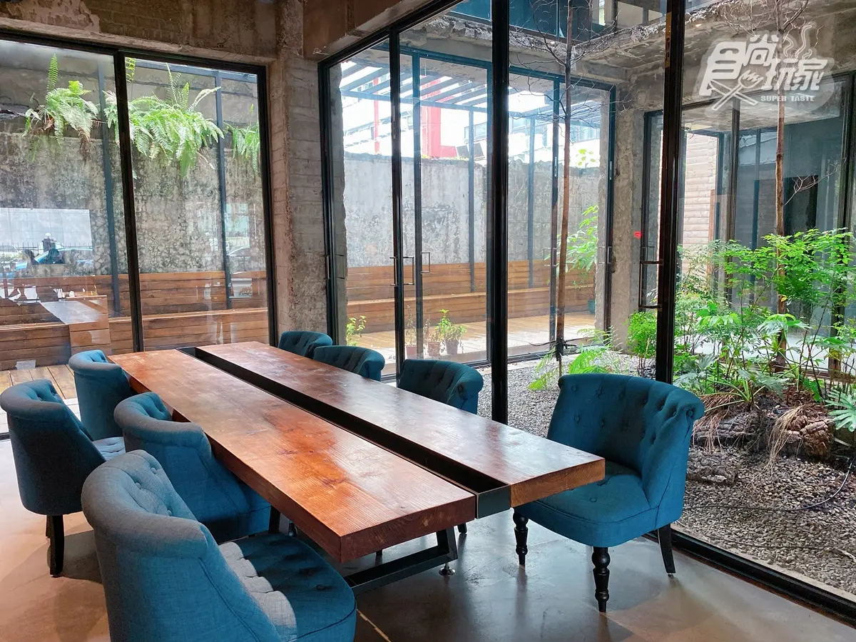 全台唯一「廢墟飯店」！網美必拍6層樓天井，每人800元就能住